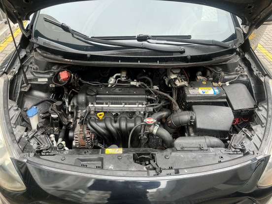 HYUNDAI-I30-1.6 MPFI 16V FLEX 4P AUTOMÁTICO HYUNDAI-I30-2013