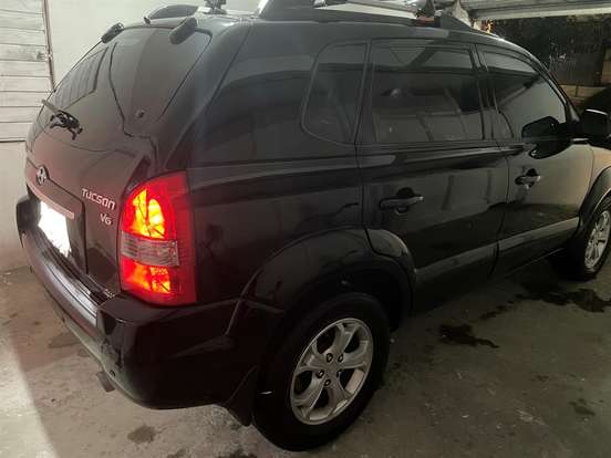 HYUNDAI-TUCSON-2008
