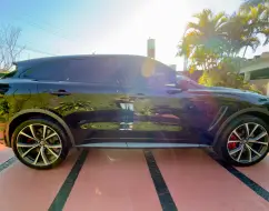 JAGUAR F-PACE 5.0 V8 SUPERCHARGED SVR AWD 4P AUTOMÁTICO JAGUAR F-PACE 5.0 V8 SUPERCHARGED SVR AWD 4P AUTOMÁTICO