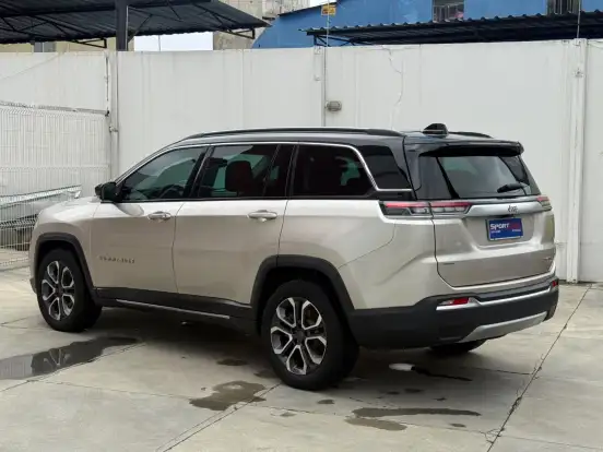 JEEP-COMMANDER-2022
