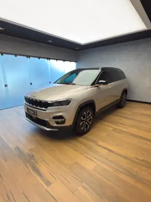 JEEP-COMMANDER-2024