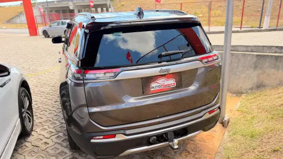 JEEP-COMMANDER-2023
