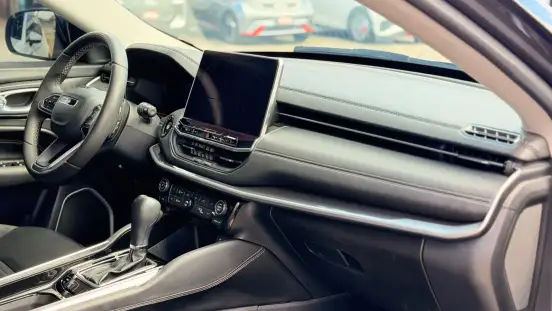 JEEP-COMMANDER-2023