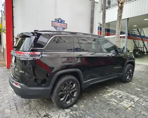 JEEP-COMMANDER-2023