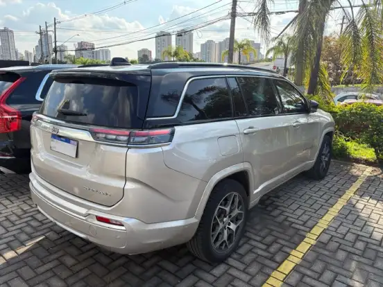 JEEP-COMMANDER-1.3 T270 TURBO FLEX OVERLAND AT6 JEEP-COMMANDER-2022