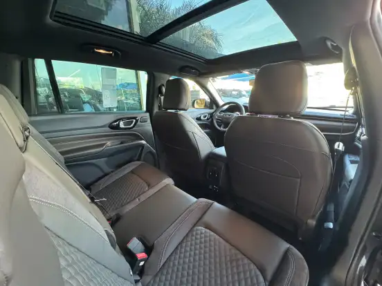 JEEP-COMMANDER-2026
