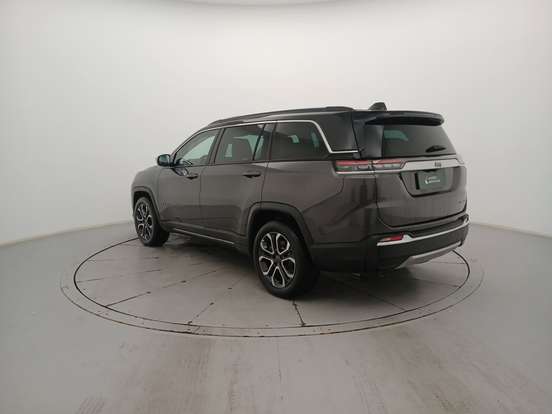 JEEP-COMMANDER-2024