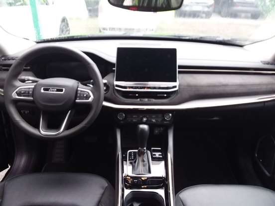 JEEP-COMMANDER-2025
