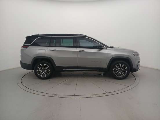 JEEP-COMMANDER-2023
