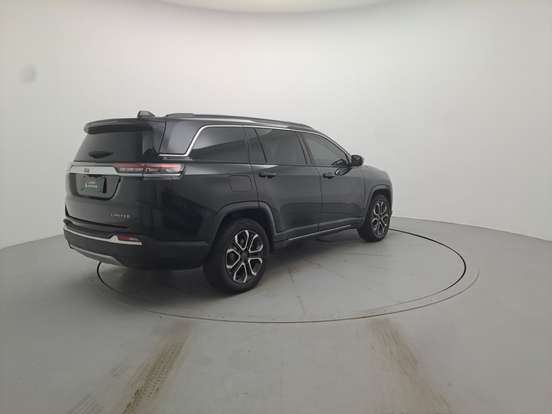 JEEP-COMMANDER-2024