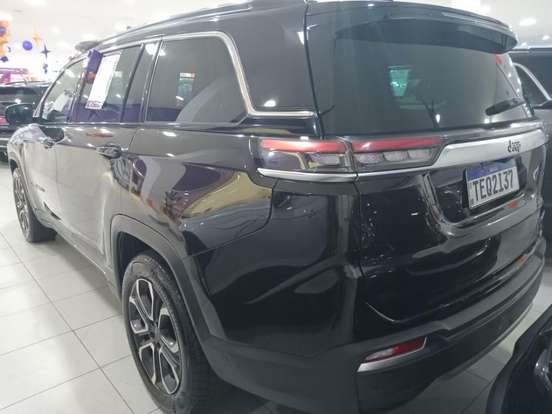 JEEP-COMMANDER-2025