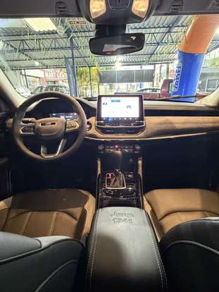 JEEP-COMMANDER-2025