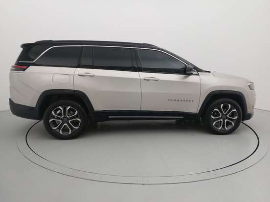 JEEP-COMMANDER-2024