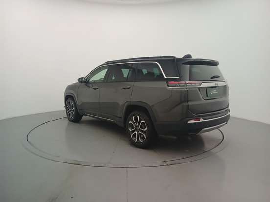 JEEP-COMMANDER-2024