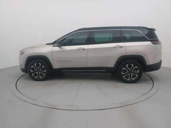 JEEP-COMMANDER-2024