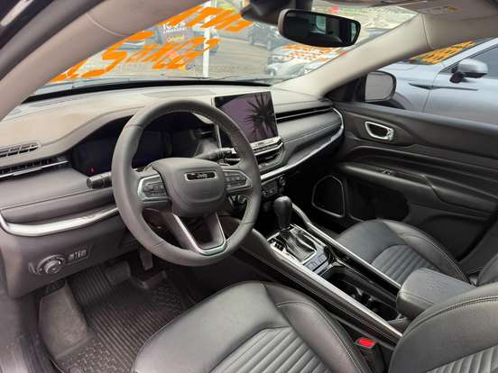 JEEP-COMMANDER-2024