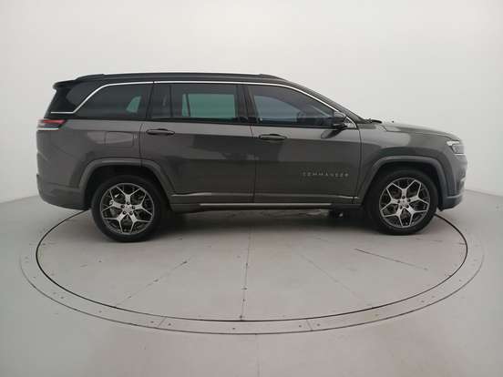 JEEP-COMMANDER-2024