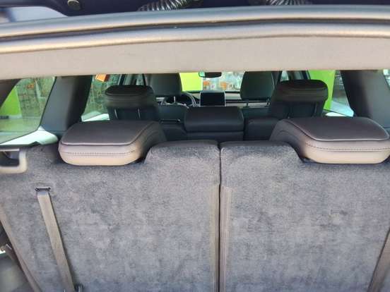 JEEP-COMMANDER-2024