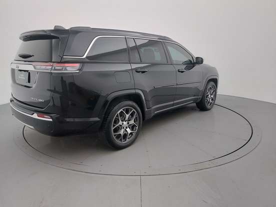 JEEP-COMMANDER-2024