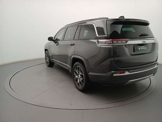 JEEP-COMMANDER-2023