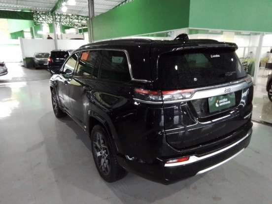 JEEP-COMMANDER-2024