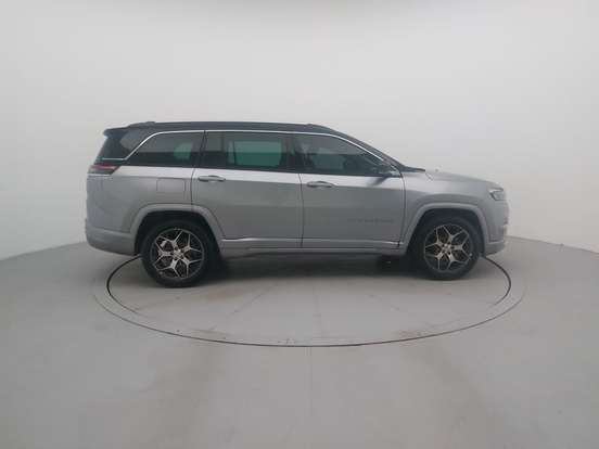 JEEP-COMMANDER-2025