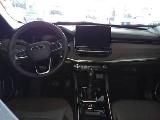 JEEP-COMMANDER-2024