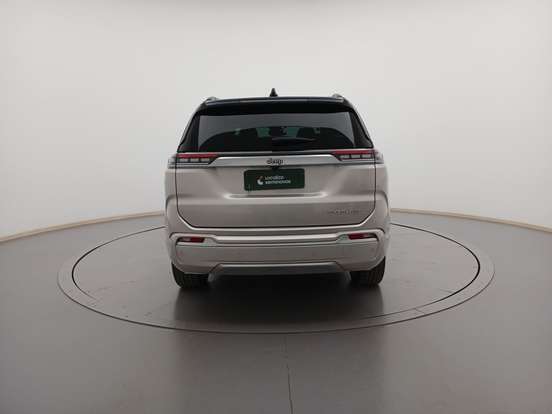 JEEP-COMMANDER-2024