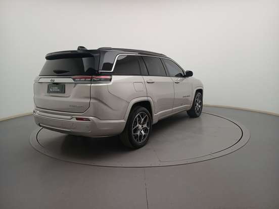 JEEP-COMMANDER-2024