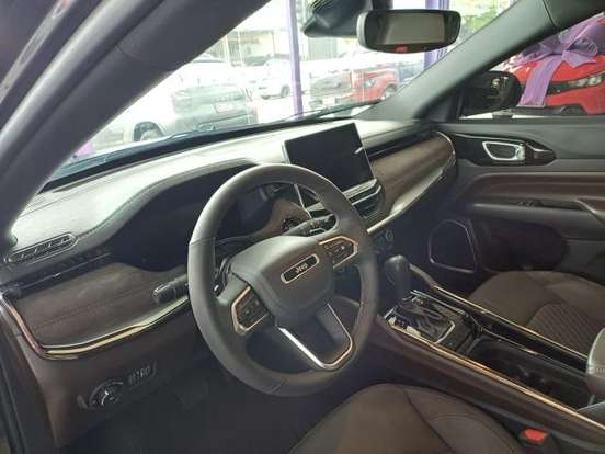 JEEP-COMMANDER-2025