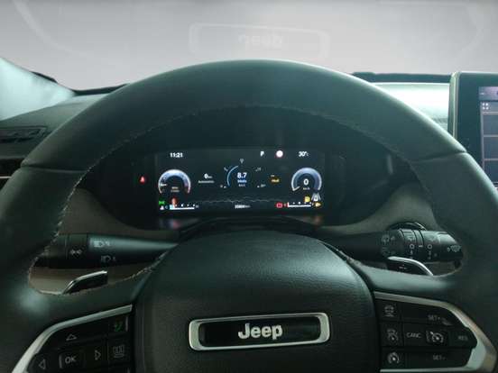 JEEP-COMMANDER-2024