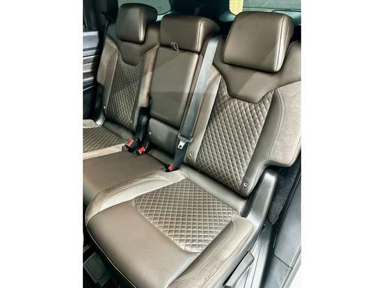 JEEP-COMMANDER-2023