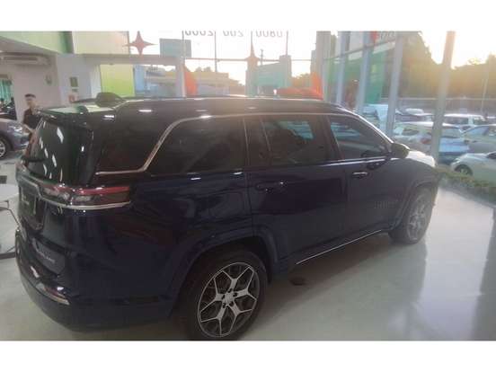 JEEP-COMMANDER-2024