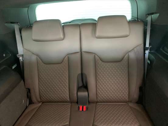 JEEP-COMMANDER-2024