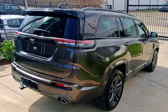 JEEP-COMMANDER-2.0 HURRICANE 4 TURBO GASOLINA OVERLAND AT9 JEEP-COMMANDER-2024