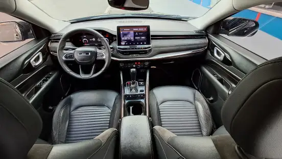 JEEP-COMMANDER-2023