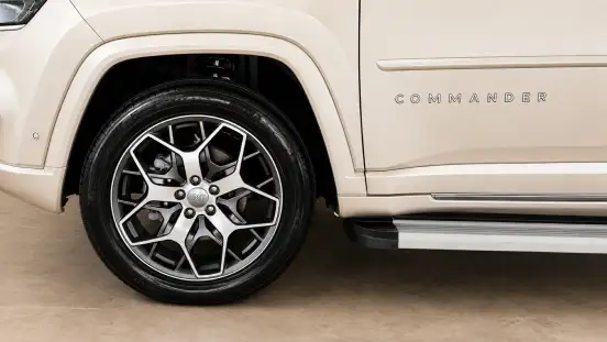 JEEP-COMMANDER-2022