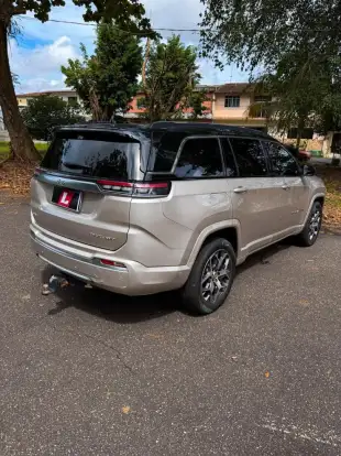 JEEP-COMMANDER-2022