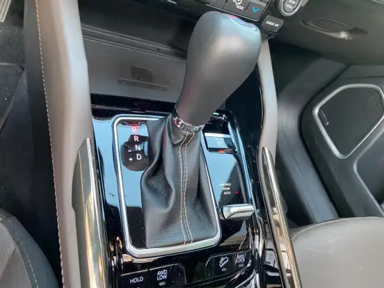 JEEP-COMMANDER-2025