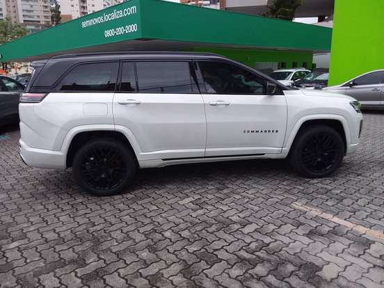 JEEP-COMMANDER-2025