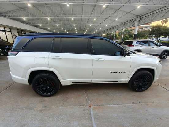JEEP-COMMANDER-2025