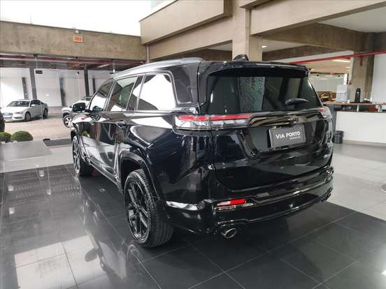 JEEP-COMMANDER-2025