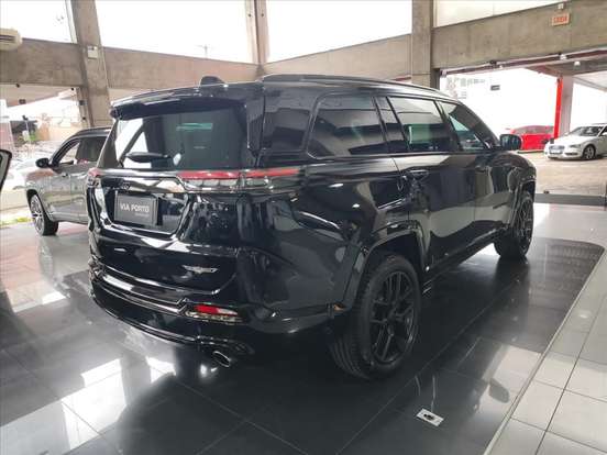 JEEP-COMMANDER-2025