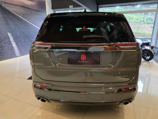 JEEP-COMMANDER-2.0 HURRICANE 4 TURBO GASOLINA BLACKHAWK AT9 JEEP-COMMANDER-2025