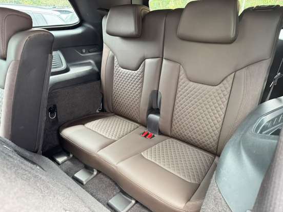 JEEP-COMMANDER-2.0 HURRICANE 4 TURBO GASOLINA OVERLAND AT9 JEEP-COMMANDER-2024
