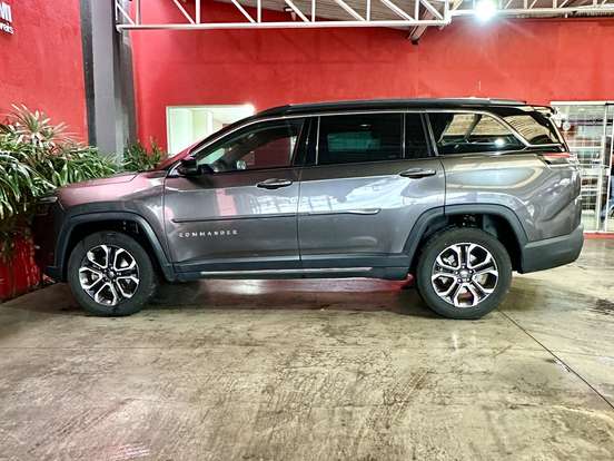 JEEP-COMMANDER-2.0 TD380 TURBO DIESEL LIMITED AT9 JEEP-COMMANDER-2021
