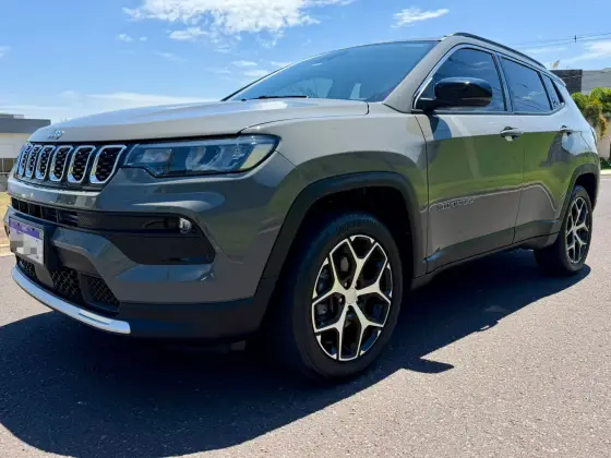 JEEP COMPASS 1.3 T270 TURBO FLEX LONGITUDE AT6