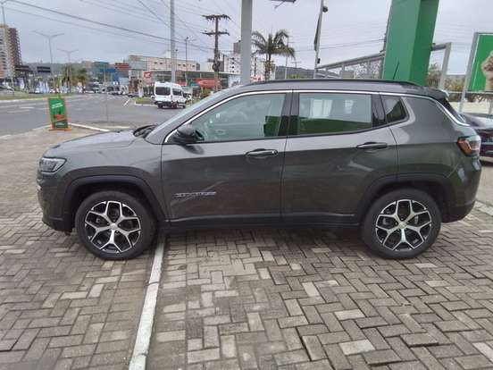 JEEP-COMPASS-2024
