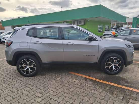 JEEP-COMPASS-1.3 T270 TURBO FLEX LONGITUDE AT6 JEEP-COMPASS-2025
