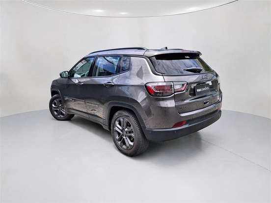JEEP-COMPASS-2024